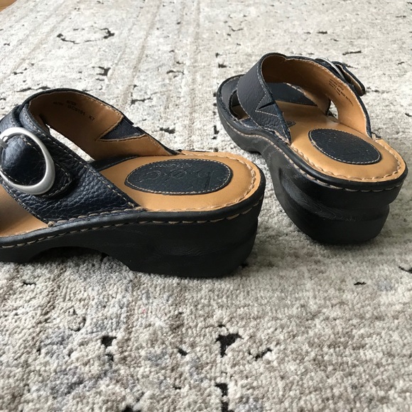 Black Sandals - Picture 4 of 4